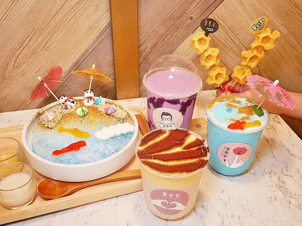 壹善亭 - 台中中區韓式創意冰品，網美裝潢在中華夜市特別搶眼，還在羨慕韓國人有各種繽紛飲料、冰品可以拍照享用嗎? 不用飛出國現在也吃得到