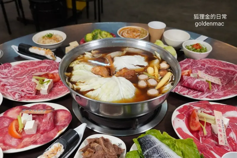 台中美食 │ 賢哥牛肉爐 60多年老字號 祖傳三代手工沙茶 每日新鮮牛骨熬煮湯頭一試成主顧