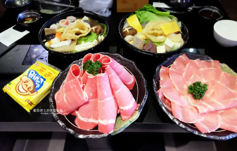 台中西屯│築間韓香火鍋逢甲店-肉食主義者.肉品可以加價加大.七種湯品.冰淇淋吃到飽 - 藍色起士的美食主義