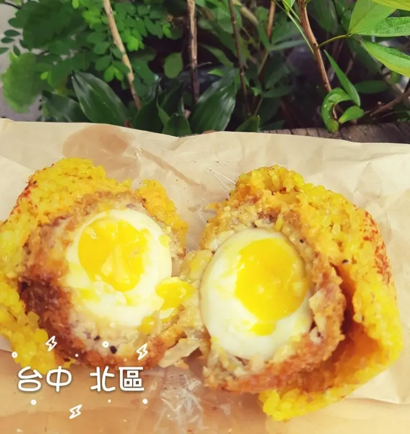【台中】貍貓超人黃金飯糰份量足夠好吃~