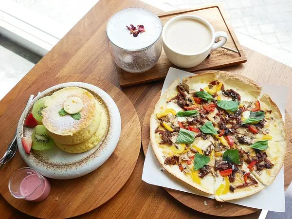 成真咖啡 Come-True Coffee-台南特色咖啡館  店內環境舒適  餐點一道比一道美  創意咖啡一絕不試可惜              