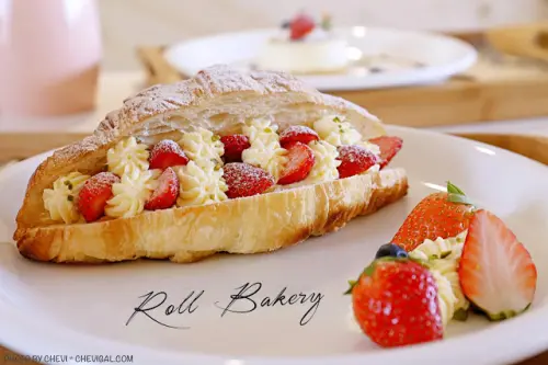 卷卷蛋糕│網路人氣名店烏日實體店面新開幕！來吃甜點就送飲料超貼心！