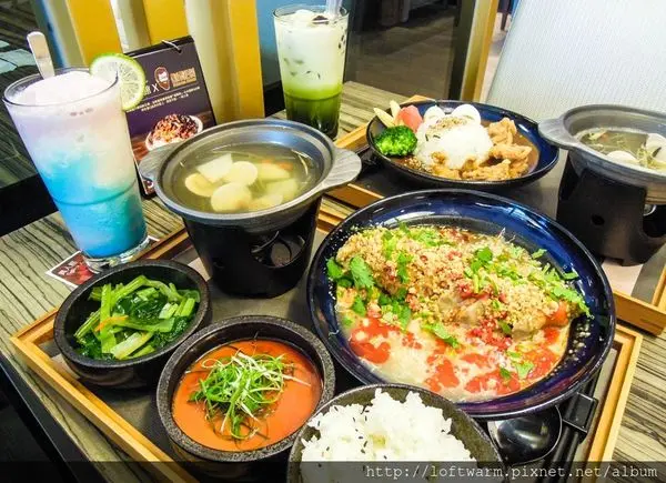 台南異人館EZKON CUISINE新竹竹北店 城市裡的植森系複合式餐廳咖啡館 享受經典中菜套餐 咖哩飯 火鍋 午茶 適合朋友家人同事聚餐(附菜單價格價目表...