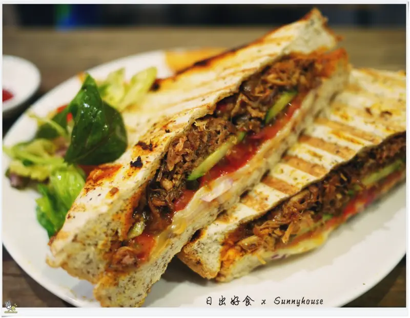 ◊ 台式滷肉與義式帕尼尼結合出的絕妙新滋味 ➩ 日出好食 x Sunnyhouse brunch 早午餐 環球購物中心 中和美食 