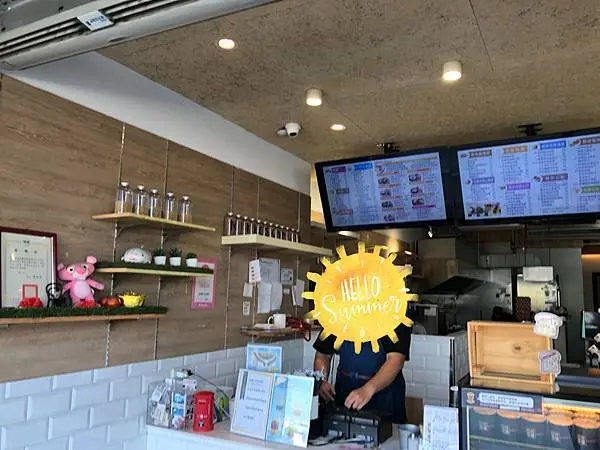 [ 竹北早午餐 ] 日光豆漿 - 竹北店/黑芝麻燒餅/老麵豆漿Q饅堡/豆漿吐司/豆漿漢堡/飯糰/酥皮蛋捲餅