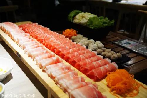 【高雄-左營區】愛食鍋麻辣鴛鴦裕誠店