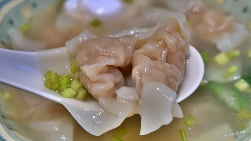 ★高雄左營★菜市仔嬤/汾陽餛飩/左營小吃/鮮肉湯圓。