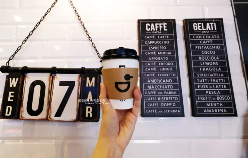 台中龍井│Duckling達客林-東海商圈IG風咖啡館.杯套可愛辨識度高 - 藍色起士的美食主義