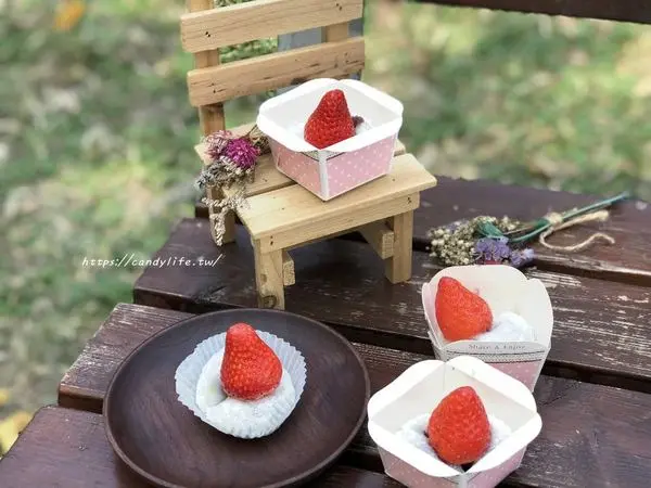 台中美食│和日。手作〃IG熱門打卡點!!台中也有美美的草莓大福啦~        
      