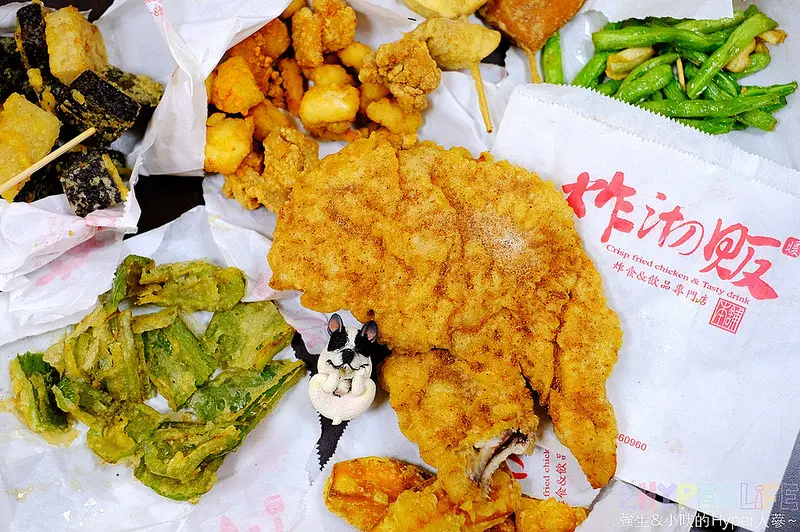炸沏販│比手掌還大的脆皮雞排只要50元、芋餅也讓我們驚艷！霧峰朝陽科大附近炸食專門店，30幾種炸物品項完全是學生和宵夜族最愛呦～ @強生與小吠的Hyper人蔘~
