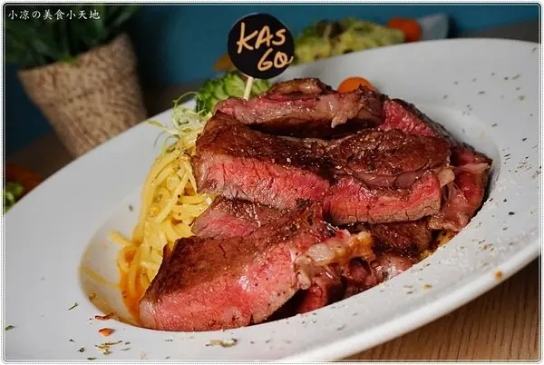 台中北屯』Kasgo咖司果║崇德路複合式美食，獨創火山麻辣龍蝦、牛排義大利麵，小資族的最愛~        
      