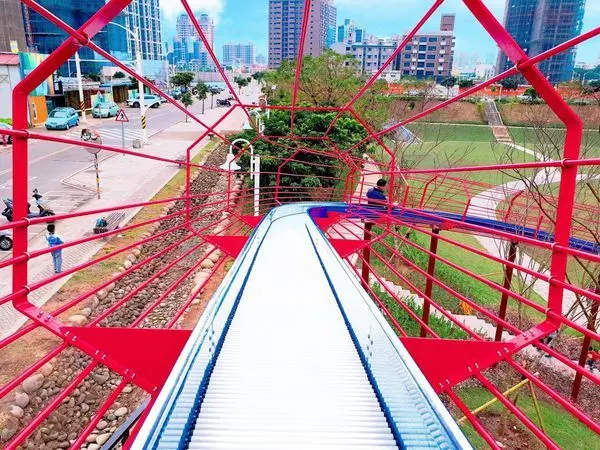 【風禾公園超長滾輪溜滑梯】2019桃園最新景點/全國第一座溜滑梯主題公園/桃園親子共遊好所在