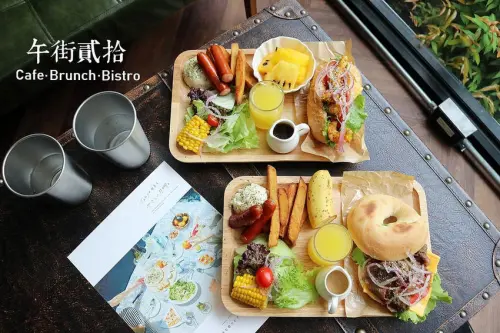 台中西區早午餐推薦午街貳拾Café Bistro，精明商圈巷弄裡咖啡餐酒館，還有義大利麵燉飯，網美愛店好拍照，免費wifi和插座充電！