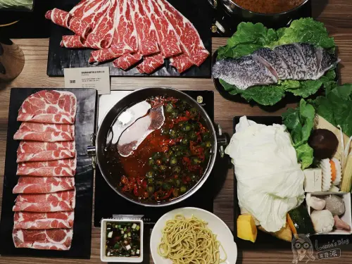 國父紀念館火鍋》湯廠-特色火鍋湯底，台北最帥火鍋店，晚上變身暢飲酒吧/菜單 - Lexies Blog，寫食派