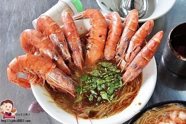 超浮誇的天使紅蝦麵線，一小時就秒殺完售，想吃一定要提早來排隊