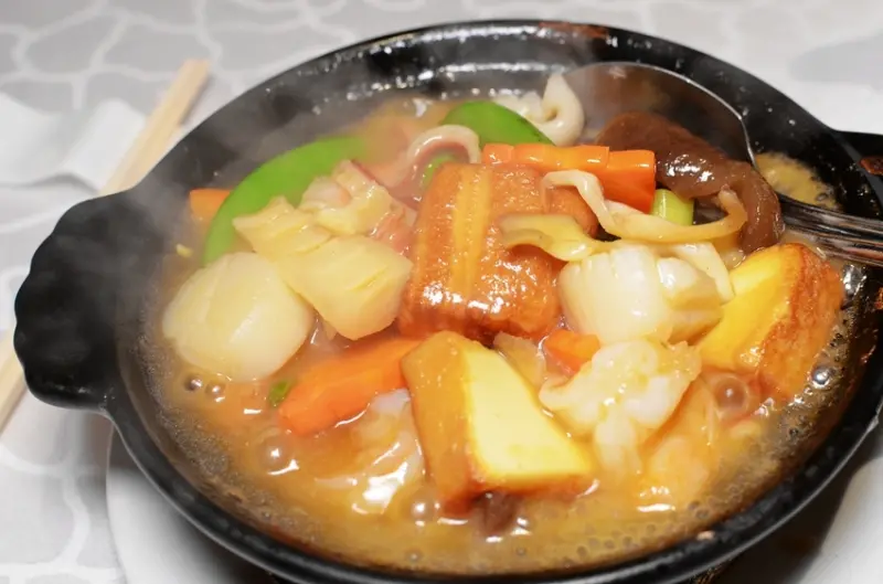 王朝玉蘭軒，推薦脆皮鴨鍋巴、上海菜飯實在太好吃了！