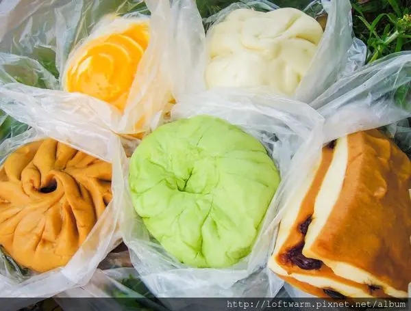 桃園包子饅頭早餐點心推薦 傳統小店有日式風味的抹茶紅豆包 蛋黃鮮肉包 葡萄饅頭 起司饅頭 黑糖包都是手工現作的喔!(附菜單價目表...