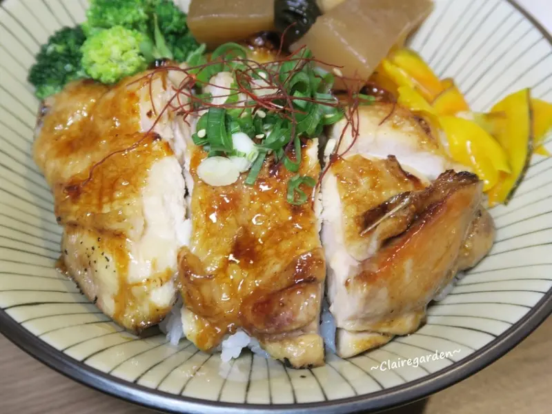 [南崁菜鳥覓食記]千夜一夜干丼飯~平價桃園丼飯。精緻無料湯品。樂玩水族箱