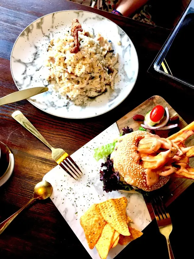 [台中] 無邊界 No Boundary 噴泉牛肉堡