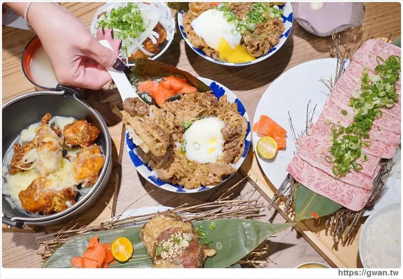 彰化超人氣燒肉丼飯來大里囉，食尚玩家也推薦的深夜食堂 