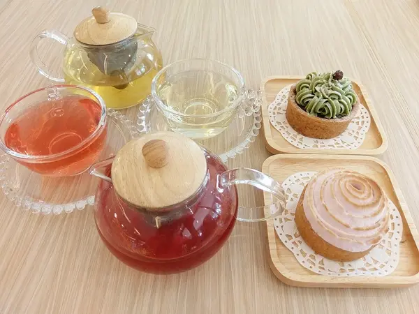 法雅幸福旗艦概念店-文心路上氣質美店  輕食、甜點、冰品應有盡有  空間設計感十足  還有小朋友瘋狂的旋轉木馬  太狂              