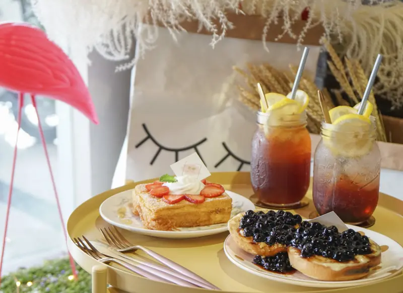 [高雄下午茶推薦]食嘢-粉色好拍網美店享平價港式甜點 - 美食好芃友