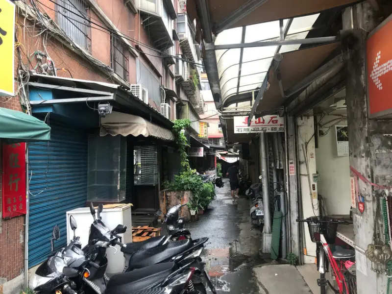 (忠孝新生)濃稠到要用湯匙挖 台北隱藏版芋泥西米露專賣店 -小巷小象