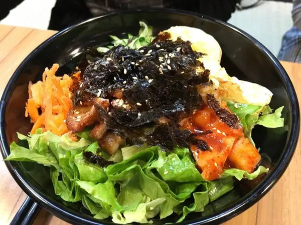 【漢南豆腐海鮮鍋-大竹店】大竹新開餐廳/美美花牆拍照打卡送泡菜/平價美味韓式料理