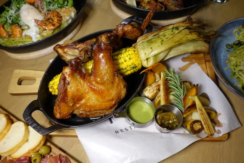 內湖浪漫餐廳-Lazy Point餐酒館，有午餐、下午茶、晚餐的內湖餐酒館，露天酒吧內湖調酒，文湖線約會餐廳，活動包場、會議空間租借的內湖咖啡廳