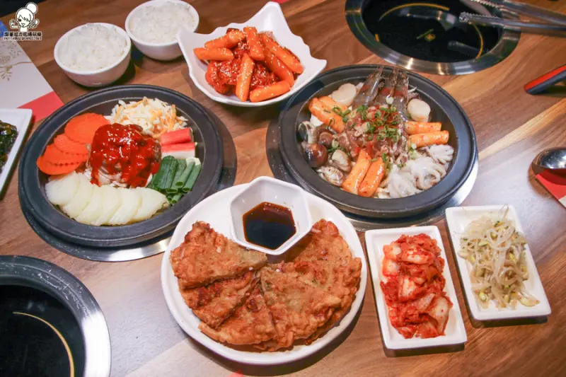 不一樣的韓式料理-劉震川日韓大食館，夠味好吃唰嘴的創意熱炒韓國美食 - 跟著尼力吃喝玩樂＆親子生活