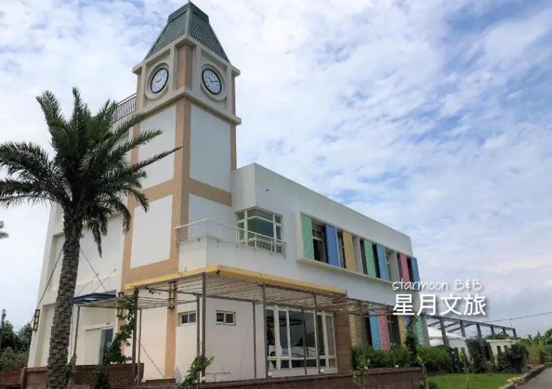 ∥台中住宿∥趁暑假來場悠閒的旅行吧，與摩天輪最貼近的距離，草皮、戲水、美拍，住一晚星月文旅一次搞定！