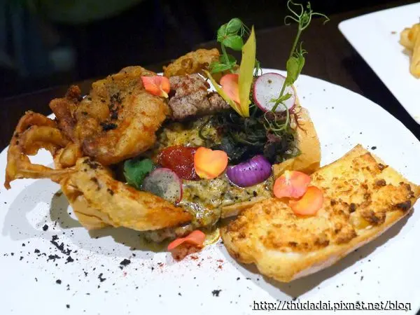 [下午酒食記] 台北信義－小後苑Backyard Jr.