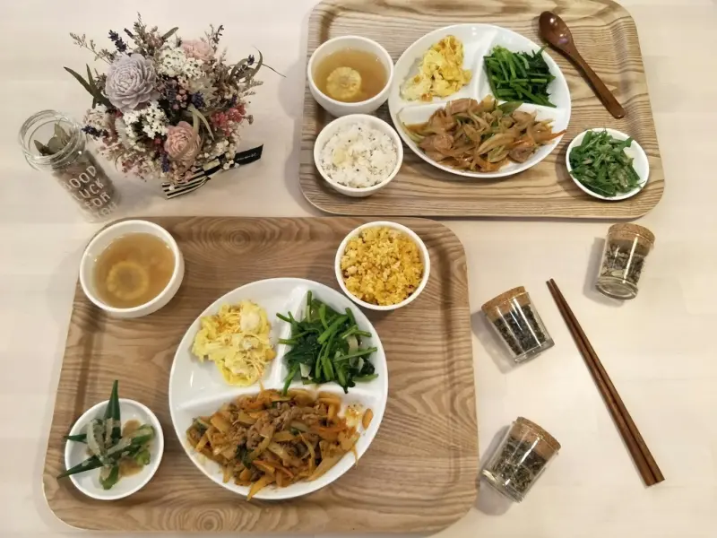 "中山區美食"推薦!! 詩情畫意的超好拍乾燥花景觀餐廳- "一起小食館" 近松江南京站8號出口步行5分鐘  咖啡/ 下午茶 / 簡餐 / 飲料/ 蛋糕茶點~~時