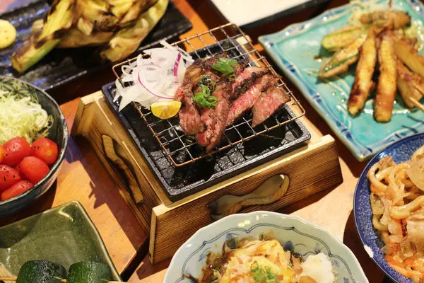 台中美食｜鳥忠とりちゅう-深夜居酒屋，鄰近勤美商圈宵夜首選