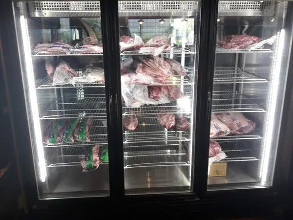 炭燒牛排&披薩吃到飽很牛崇德旗艦店~開幕期間九折優惠