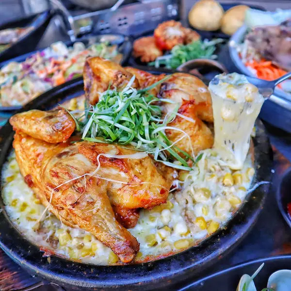 【台中x食記】O八韓食新潮流。中科商圈。高CP值韓式料理。免服務費免低消。貨櫃屋聚落