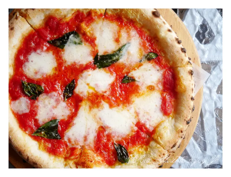 美食餐廳║ 台北中山區 捷運南京復興站 薄多義義式手工披薩 復南店 義式野餐風 ❤跟著Livia享受人生❤