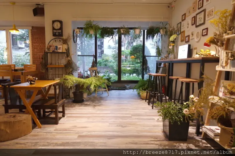 白舍 plain house｜花草綠意優雅空間【台北市】