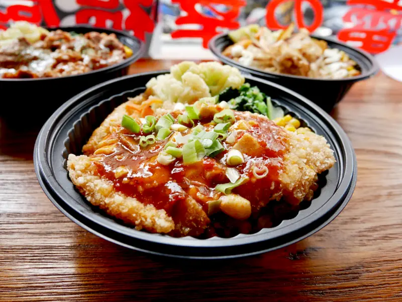 [台北松山] 台北便當推薦 / 吃膩了台鐵便當、池上便當來試試異國風味便當 / 弁當工場世大運選手指定便當 / 台北便當外送第一品牌