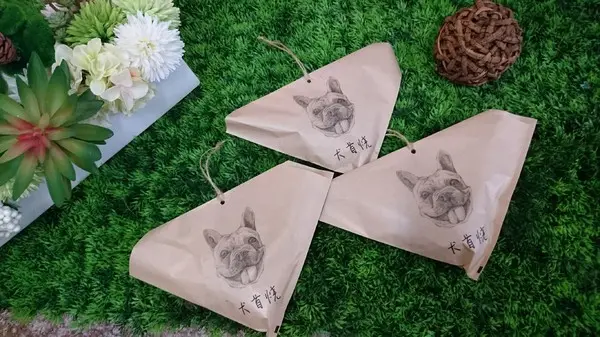 高雄~犬首燒(建工店)~超呆萌法鬥立體造型~汪汪控必吃甜點~好拍到不要不要的~              