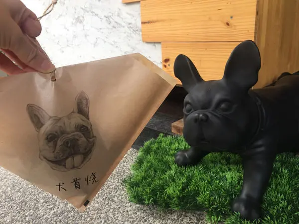 Ψ:不吃兔兔吃狗狗．從南紅到北的法國鬥牛犬雞蛋糕．犬首燒