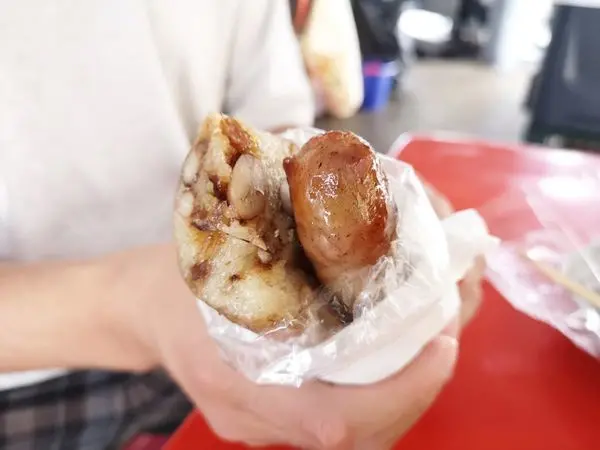 【澎湖美食】澎湖馬公「阿豹香腸攤」食尚玩家推薦，菊島在地排隊老店!