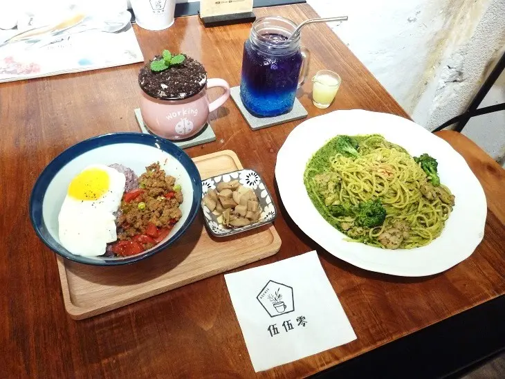 在綠意包圍的空間,享受下午茶與各式餐點-台北芝山捷運站伍伍零-咖啡與餐体驗心得