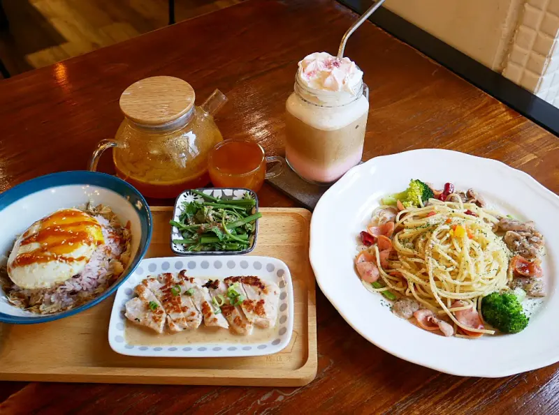 伍伍零-咖啡與餐-台北芝山站巷弄內精緻好店  從裝潢、服務到餐點  都是值得再訪的好店              