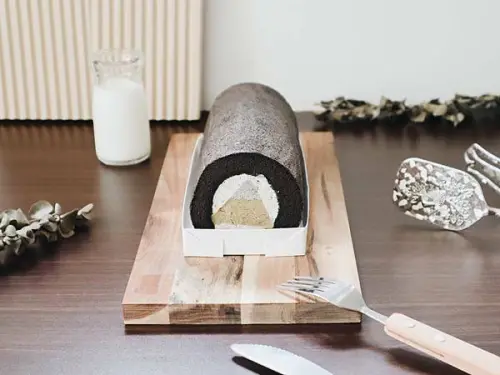 台中知名甜點又推出新口味！生乳卷裡還有可愛富士山！