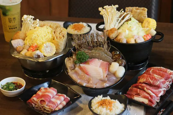 台中美食｜联亭泡菜鍋大里店-平價CP高小火鍋，濃郁奶香起司一吃上癮