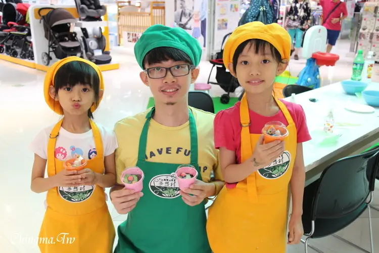 <體驗>遠東百貨台北寶慶店│亞尼克親子DIY課程-超夯的小盆栽蛋糕、歡樂蛋糕棒!不用舟車勞頓上山,捷運西門站就有開課囉!