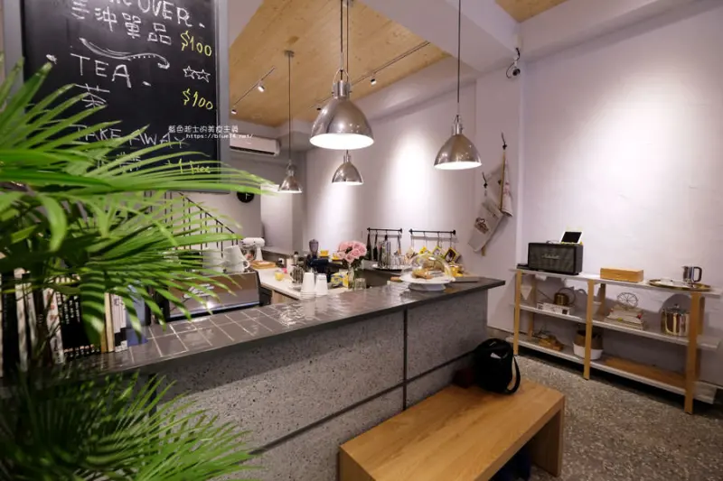 台中西屯│李何LH Coffee House-低調的生活美學空間咖啡館 - 藍色起士的美食主義