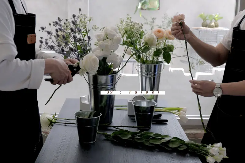 台北 39 Taipei 花藝課｜我親手做一束花，和你說出心裡的情話。花禮訂製/設計【男子的日常生活】
