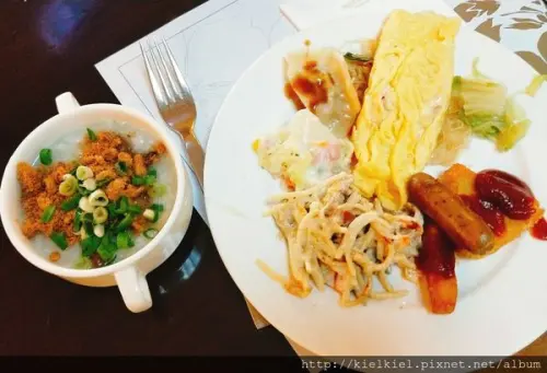 [食記/嘉義]耐斯萬國百匯早餐Buffet│嘉義縣市民兩人同行一人免費